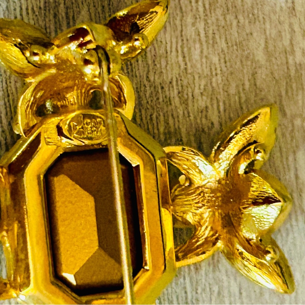 🎉NEW YEAR SALE Gorgeous Signed Vintage Joan Rivers Topaz Bee 🐝 Brooch - Picture 7 of 7